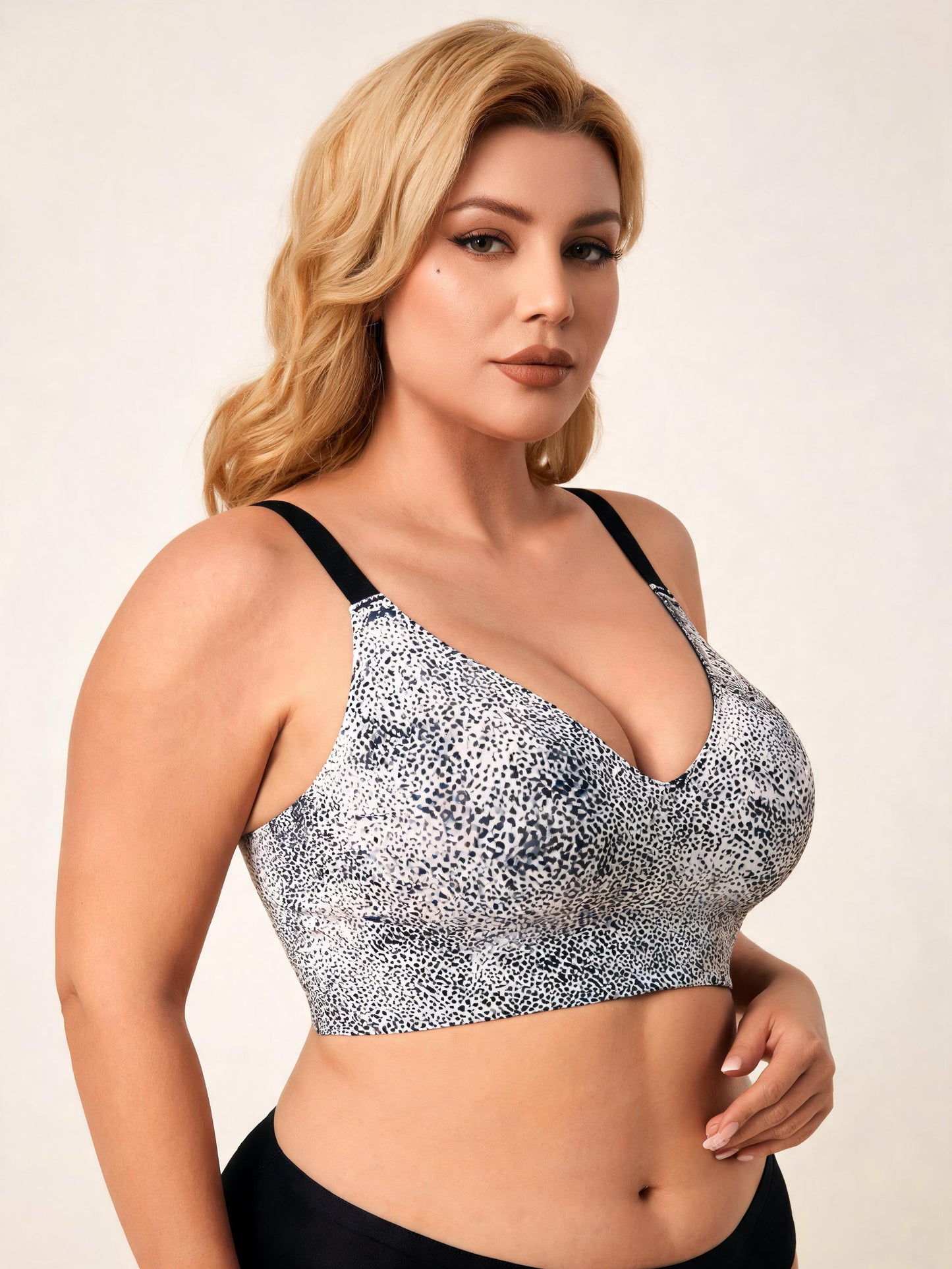 Leopard Muse Snow Leopard wireless bra — front view