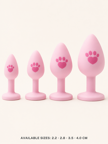 Soft silicone paw-print tail plug detail with available sizes