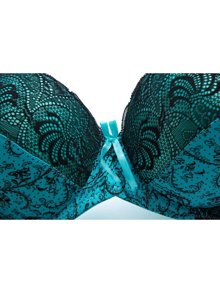 Paisley Noir matching thong — paisley print detail