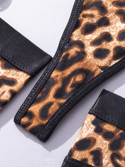 Leopard After Dark lingerie set — detail view 9