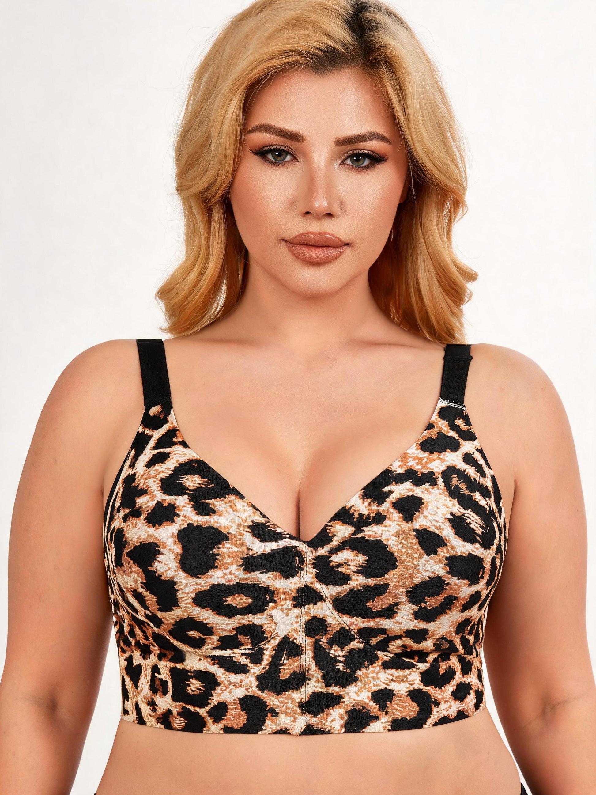 Leopard Muse wireless bra — neckline detail