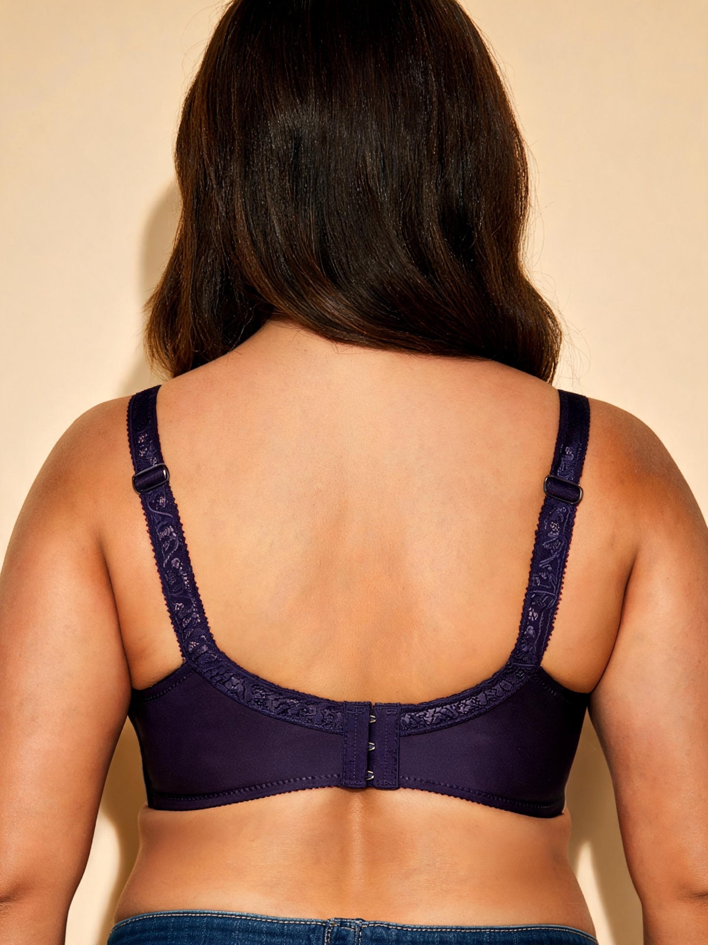 G Cup Thin Underwire Bra with 3-Hook Back Closure & Side Smoother Bra